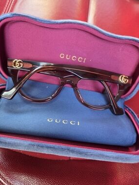 Gucci Womens Burgundy Round Frame Glasses with GG Detail